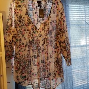 Torrid chiffon pleated blouse